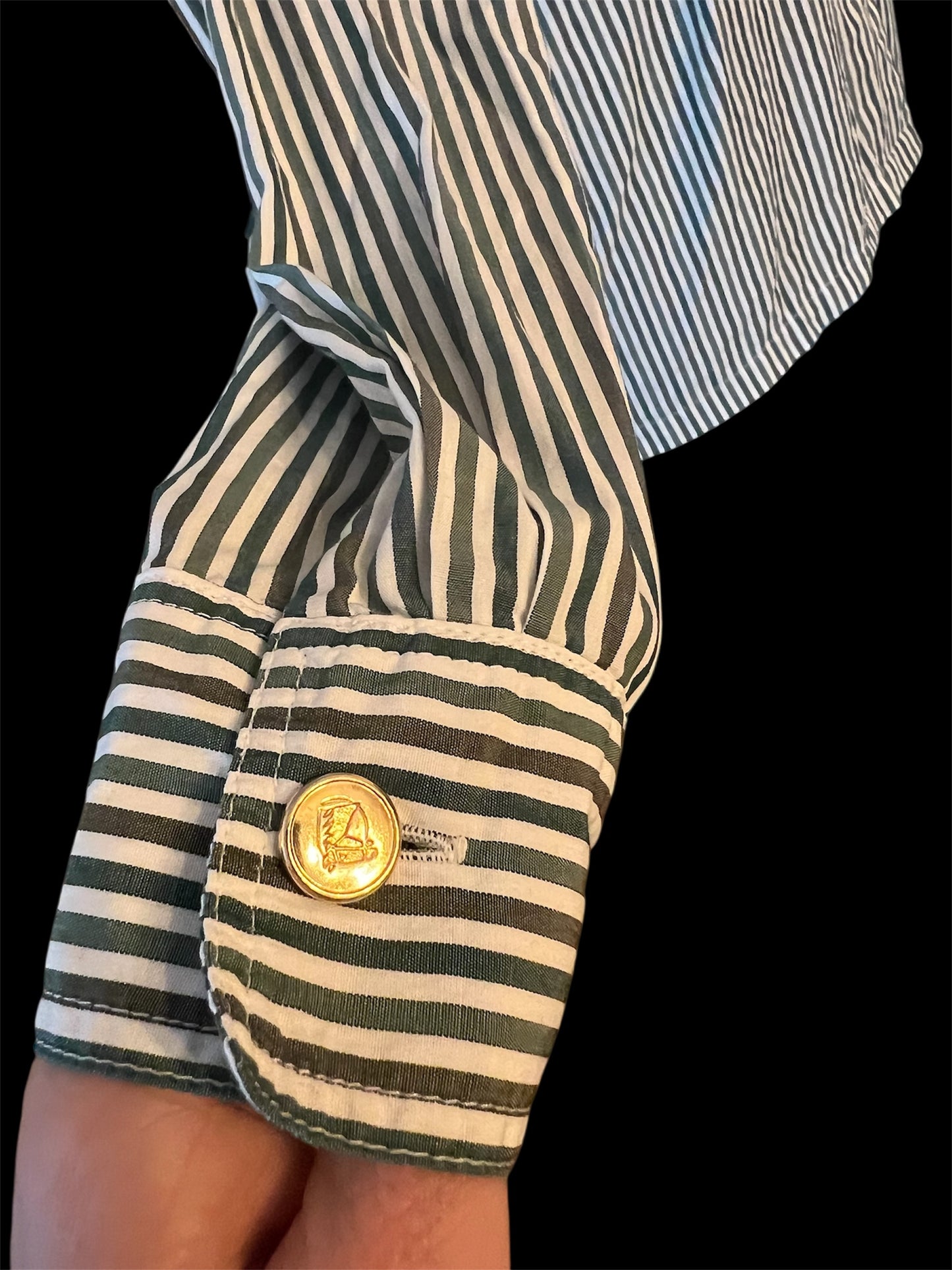 Vintage Tru Bluse Gr. 40 – Weiß mit grünen Streifen | Goldknöpfe | 90s Chic