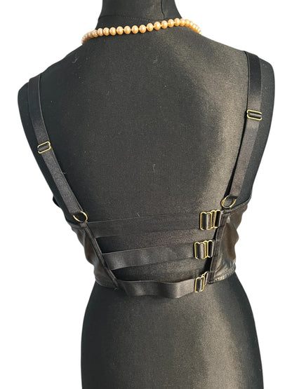 Sara's Choice: Hunkemöller – Lingerie Set Reissverschluss Spitze Strappy BH + Slip schwarz gold | Gr 85F XL 40 42 | Dark Alternative